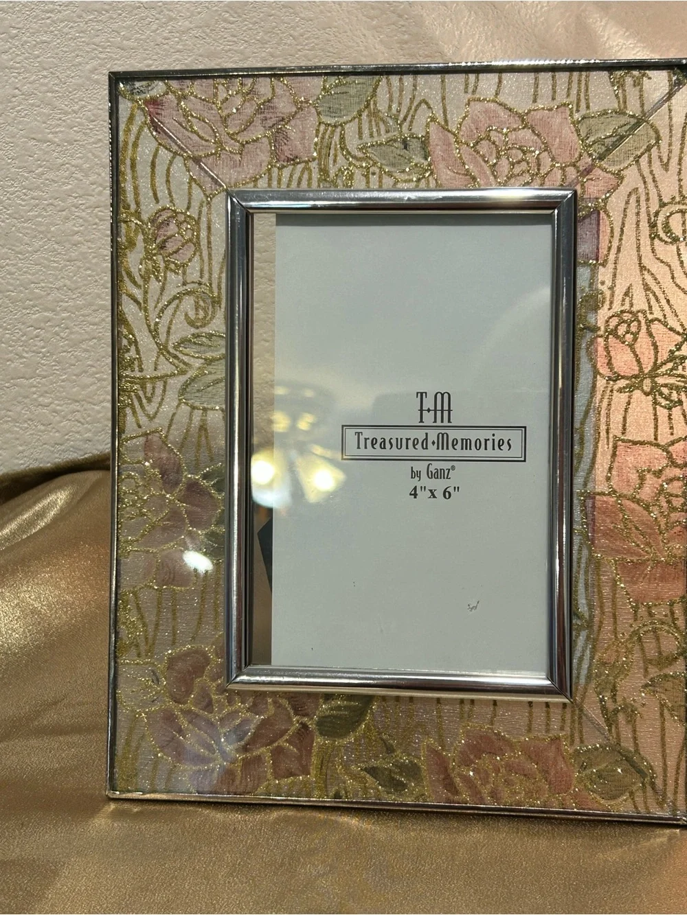 Beautiful GANZ Floral Glass Frame with Gold Accents
